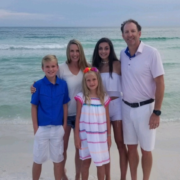 Meet your Posher, Lindsey - Picture 1 of 1